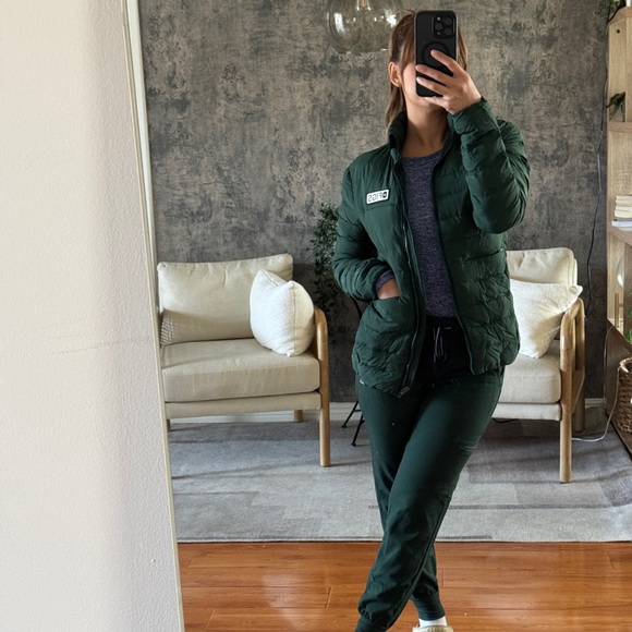 FIGS PUFFER JACKET BRITISH RACING GREEN XXS - Picture 2 of 12